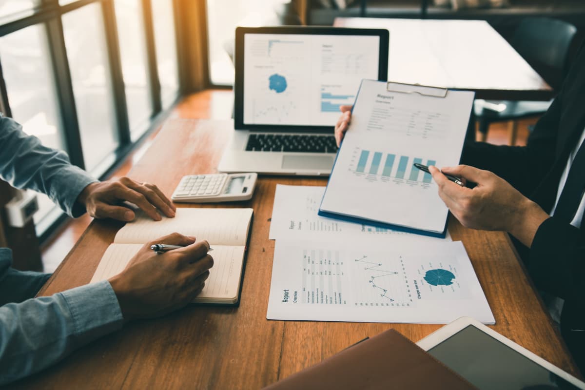 Mastering Reverse Trades: A New Frontier in Virtual Forex Trading 3 Analyze the market carefully before entering reverse trades
